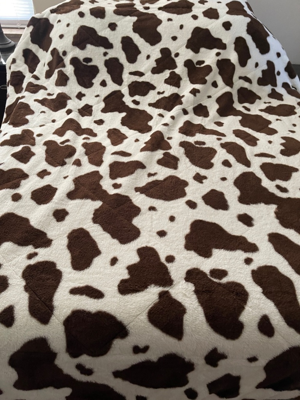 Broyhill Brown Plush cowprint blanket 102 x 90 king size unisex